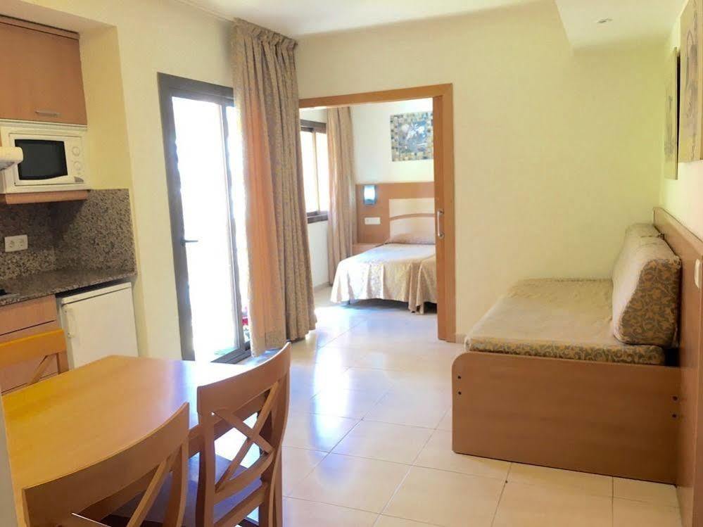 Apartamentos Selvapark Lloret de Mar Luaran gambar
