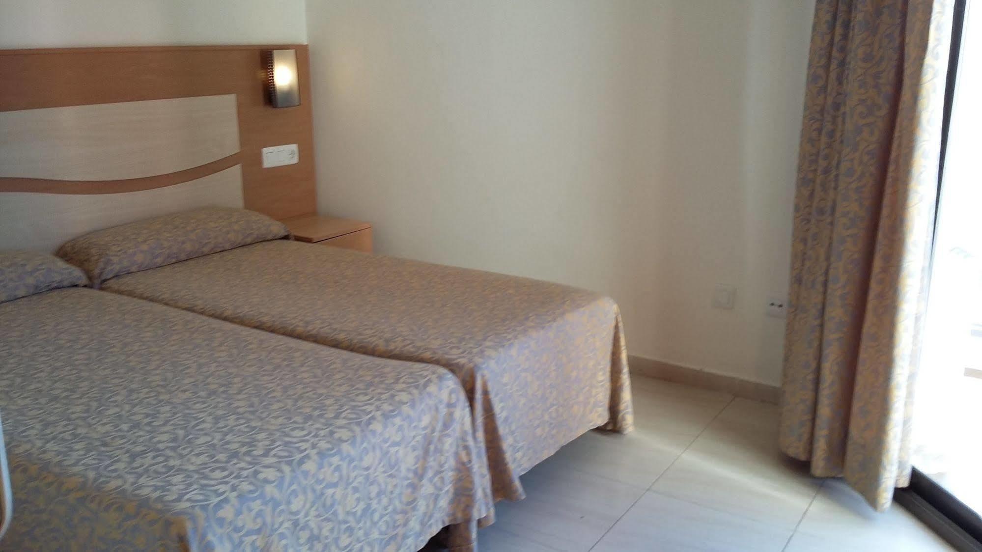Apartamentos Selvapark Lloret de Mar Luaran gambar